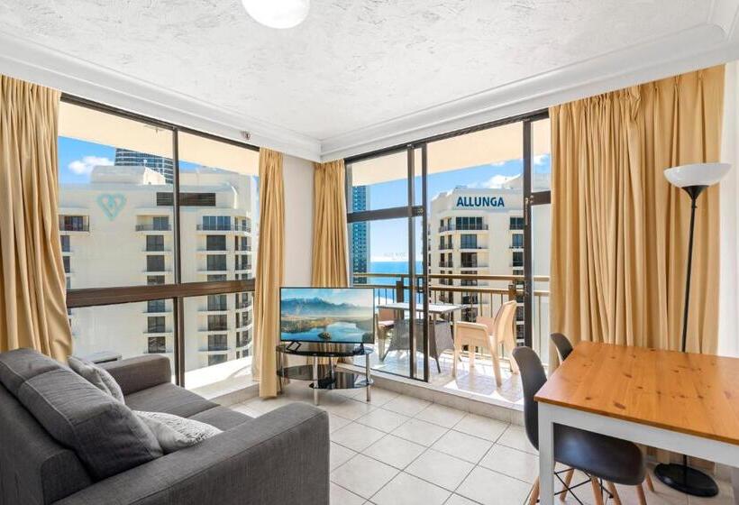 Beachcomber Resort   Official