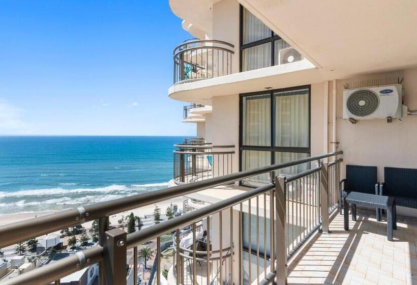 Beachcomber Resort   Official