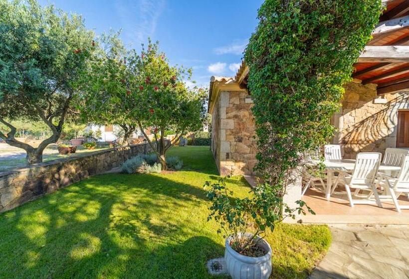 Iss Travel, L Uddastru Panoramic Apartments With Private Outdoor Terrace