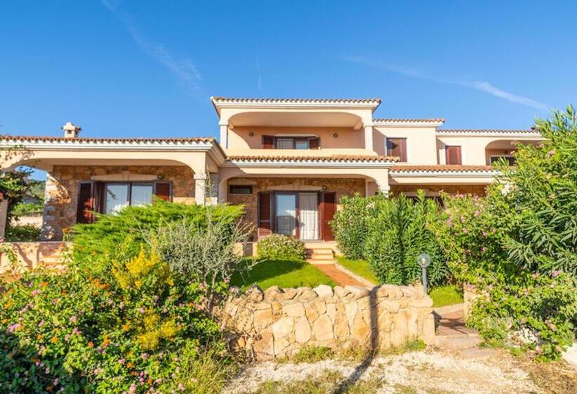 Iss Travel, L Uddastru Panoramic Apartments With Private Outdoor Terrace