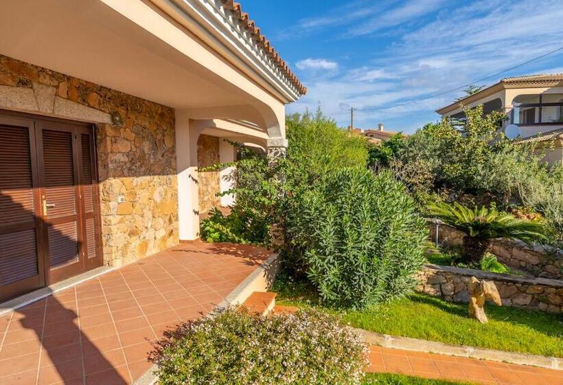 Iss Travel, L Uddastru Panoramic Apartments With Private Outdoor Terrace