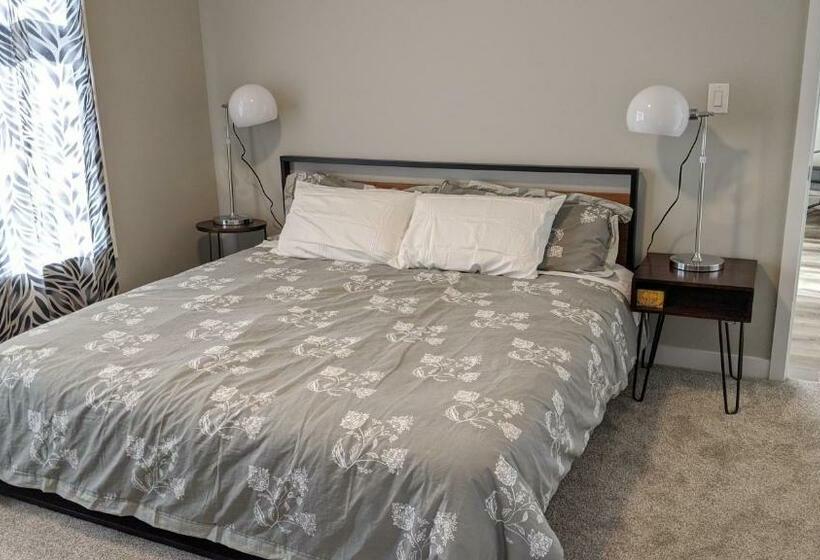 פנסיון Boardwalk Homes   Executive Guest Rooms & Townhomes