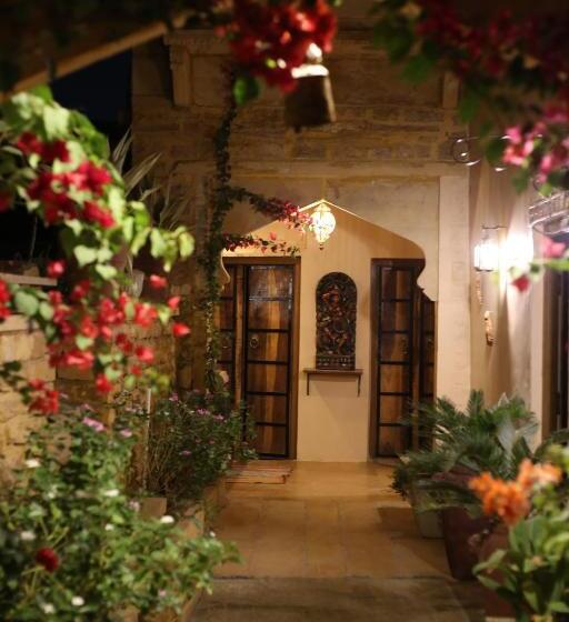 ペンション Desert Boy S   Royal Stay On Fort