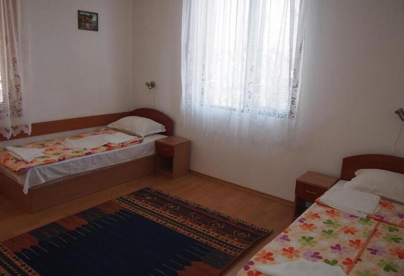 Пансион Keni Guest House