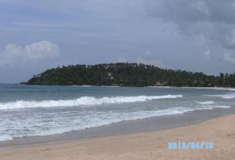 بنسيون Mirissa Ocean Breeze