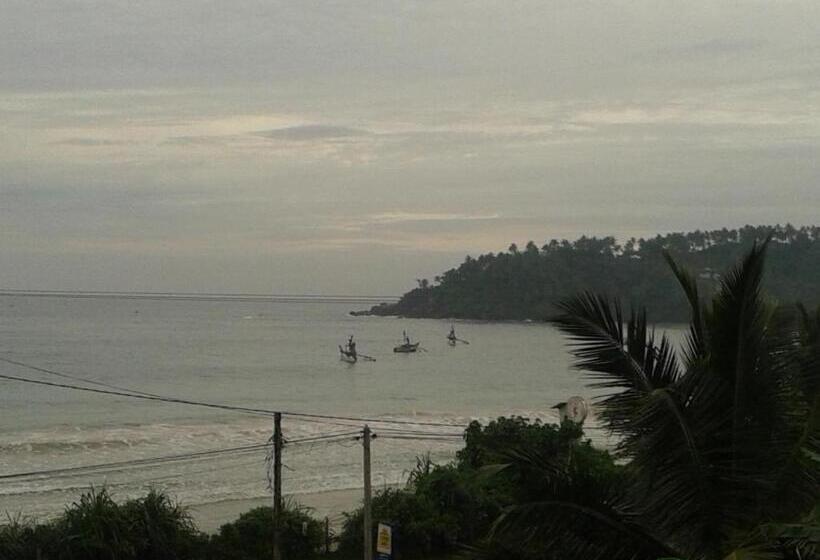 بنسيون Mirissa Ocean Breeze