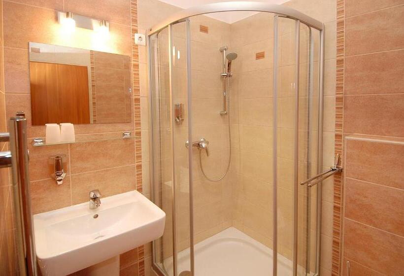 פנסיון Tündérpart Vendégház