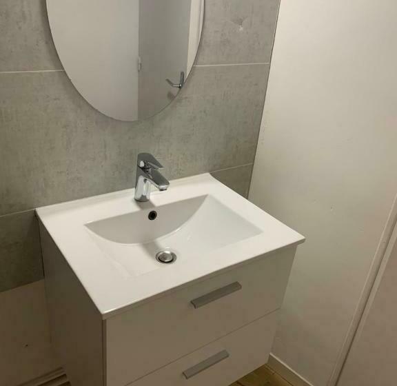 Plantagenet Le Vieux Mans Hyper Centre