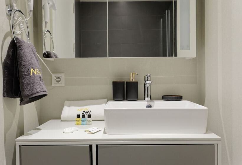 Roya Nova Residence By Newinn