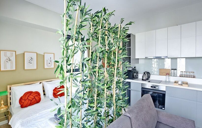 Roya Nova Residence By Newinn