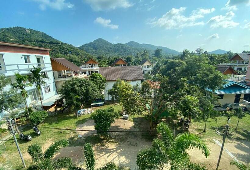 הוסטל Budchui Guesthouse