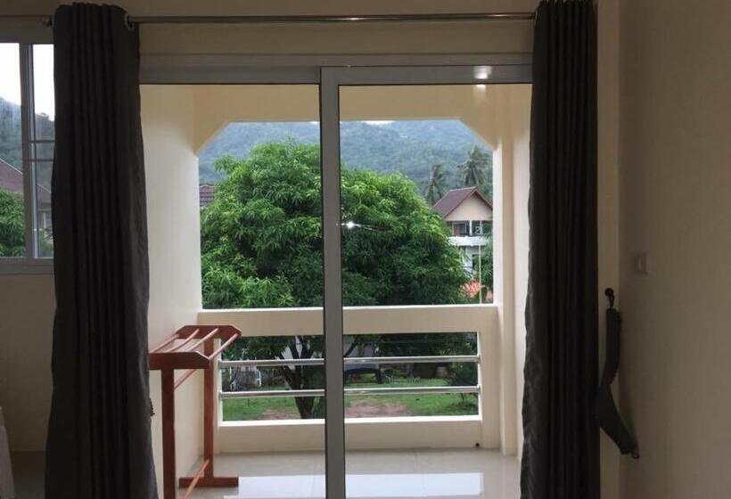 הוסטל Budchui Guesthouse