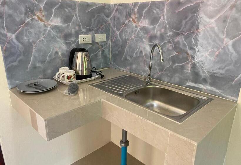 הוסטל Budchui Guesthouse