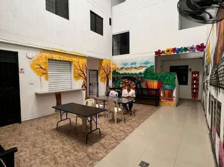 Aparta Hotel El Cacique Upar