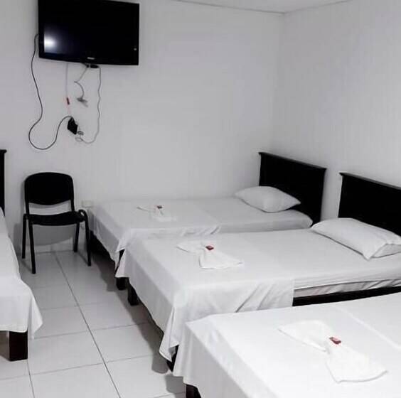 Aparta Hotel El Cacique Upar