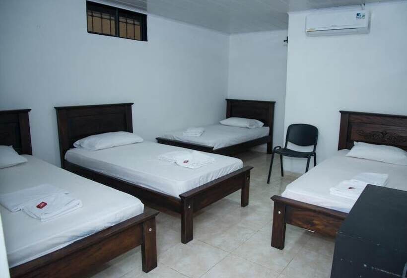 Aparta Hotel El Cacique Upar