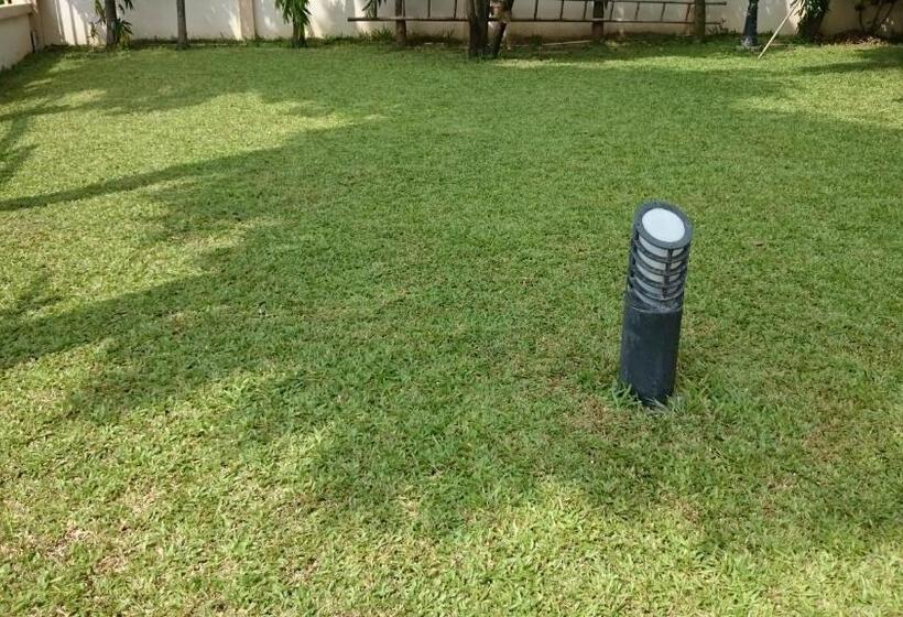 צימר Chantana House Ayutthaya