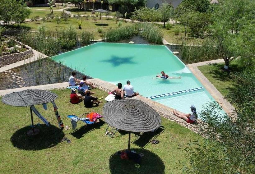 تختخواب و صبحانه Douar Noujoum