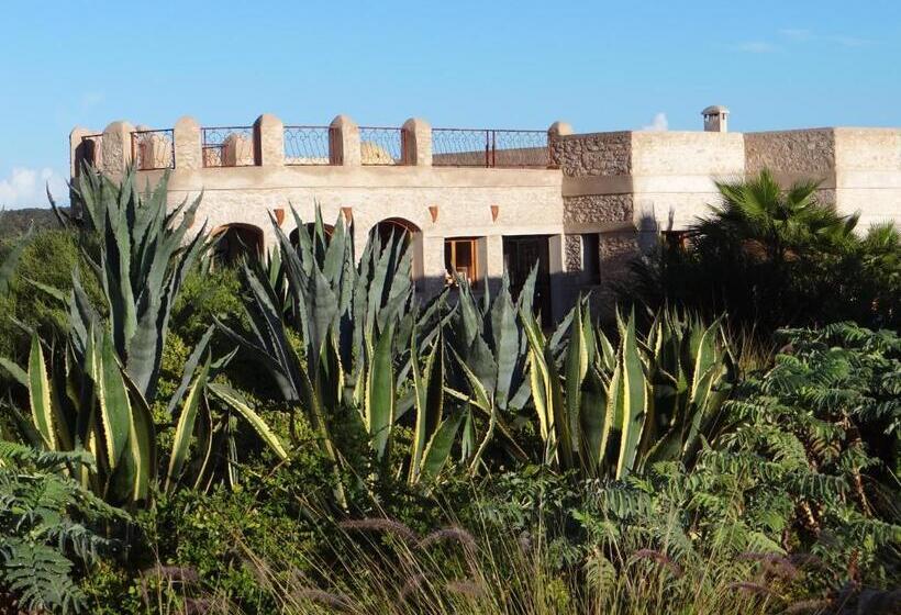 تختخواب و صبحانه Douar Noujoum