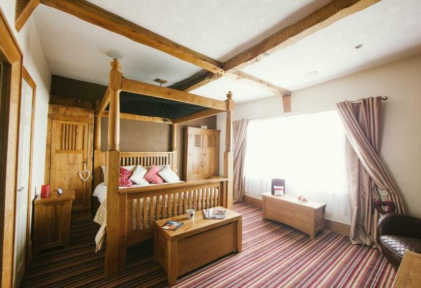 مبيت وإفطار Old Hall House, Nec