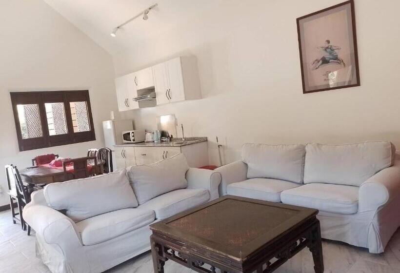 Btc Boutique Resort Private Pool Villas And Studios Hua Hin บ้านทะเลจีน บูติค รีสอร์ท หัวหิน