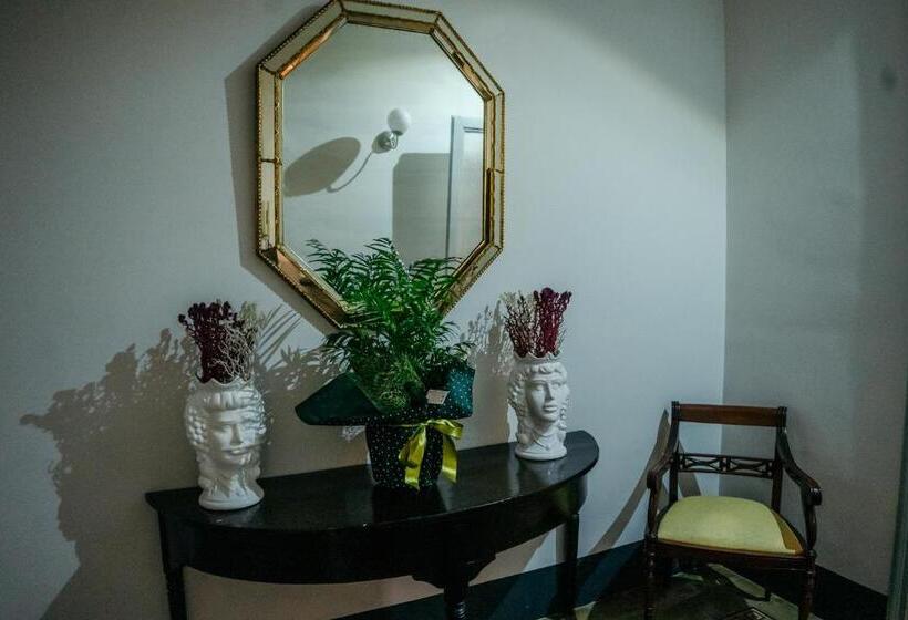 Elephant's Smile B&b