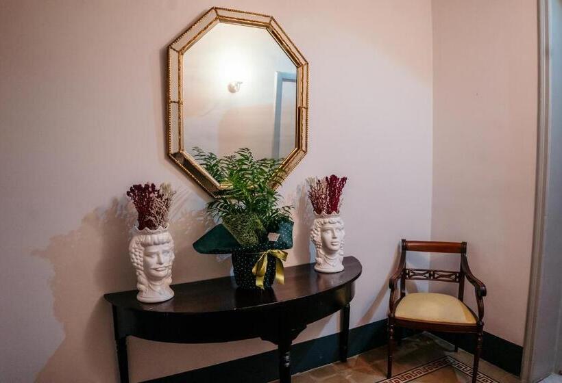 Elephant's Smile B&b