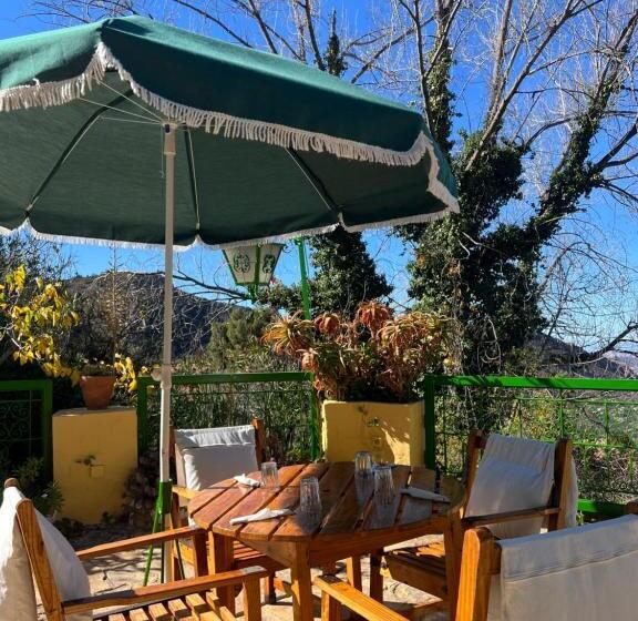 هتل Auberge Des Cascades Imouzzer   Paradise Valley