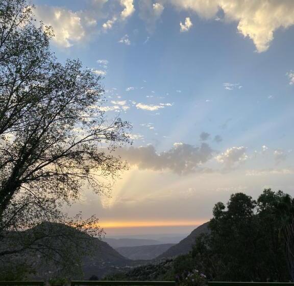 هتل Auberge Des Cascades Imouzzer   Paradise Valley