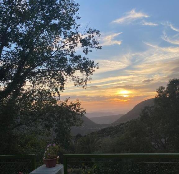 هتل Auberge Des Cascades Imouzzer   Paradise Valley