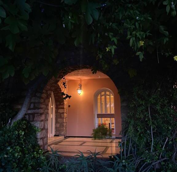 هتل Auberge Des Cascades Imouzzer   Paradise Valley