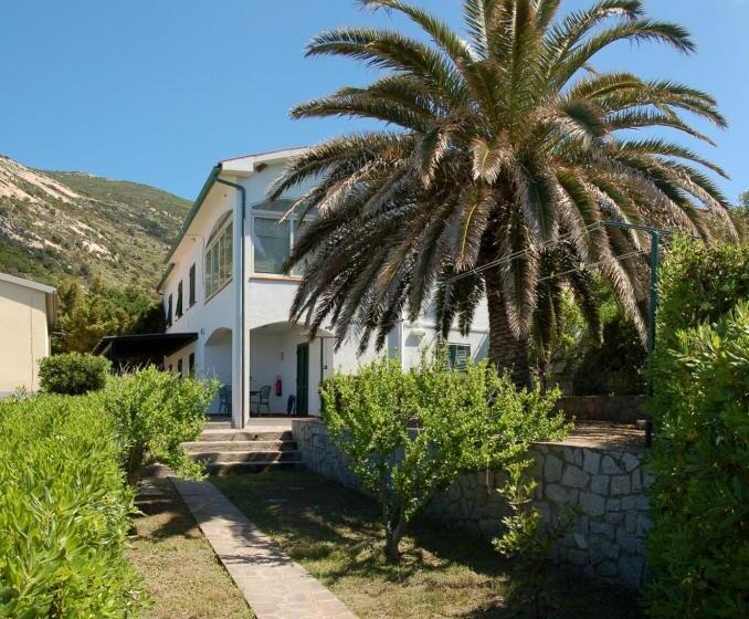 בית מלון כפרי Aurora