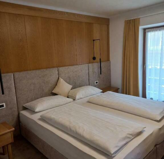 ホテル Garnì Piz Da L Ander