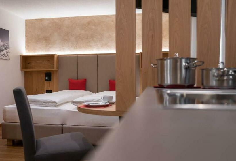 ホテル Garnì Piz Da L Ander