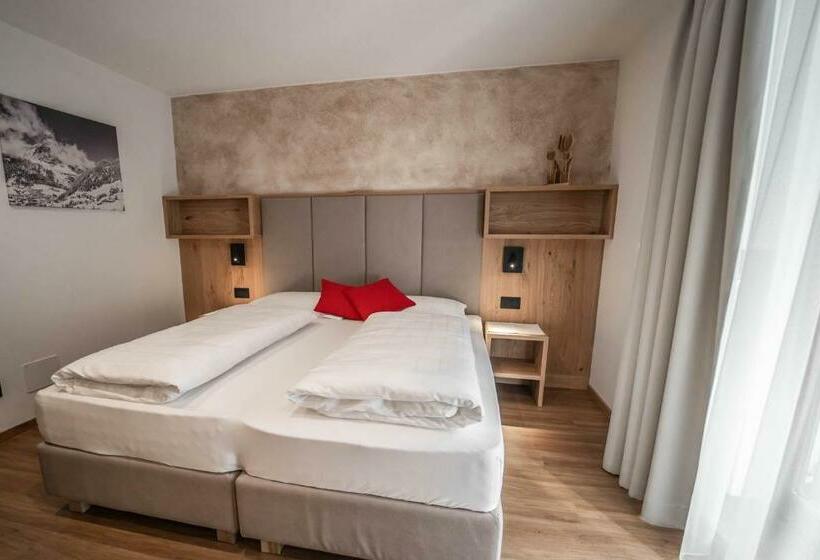 ホテル Garnì Piz Da L Ander