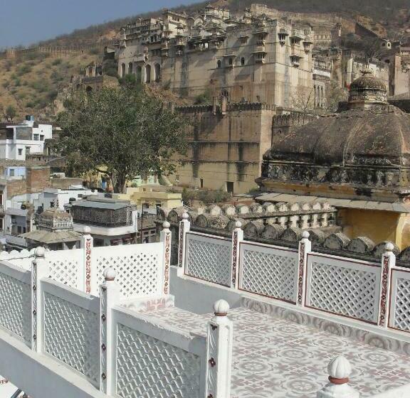 فندق Haveli Taragarh Palace