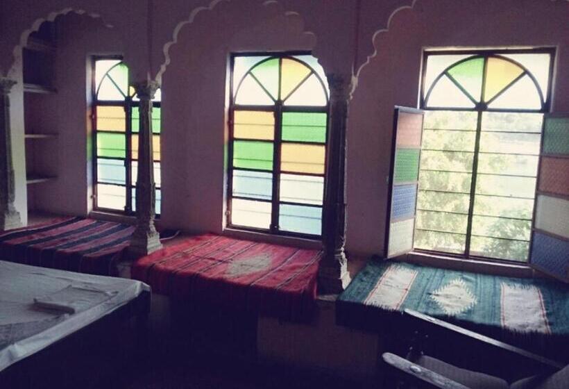 فندق Haveli Uma Megh Tourist Guest House