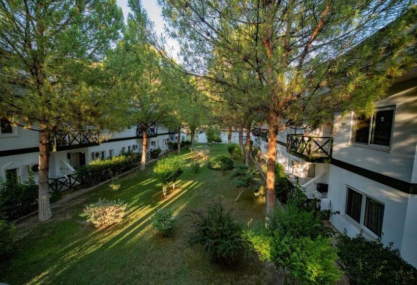 هتل Herakles Thermal