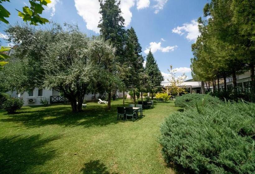 هتل Herakles Thermal