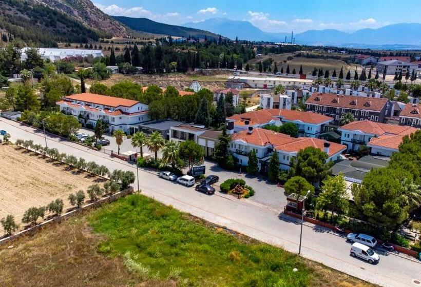 هتل Herakles Thermal