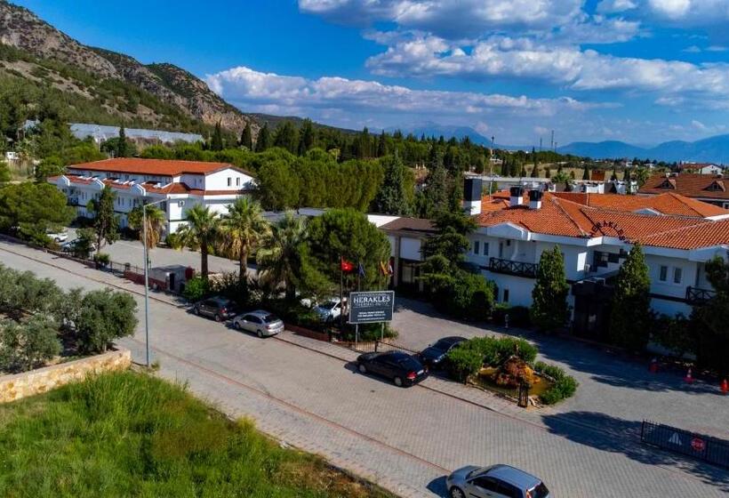 هتل Herakles Thermal