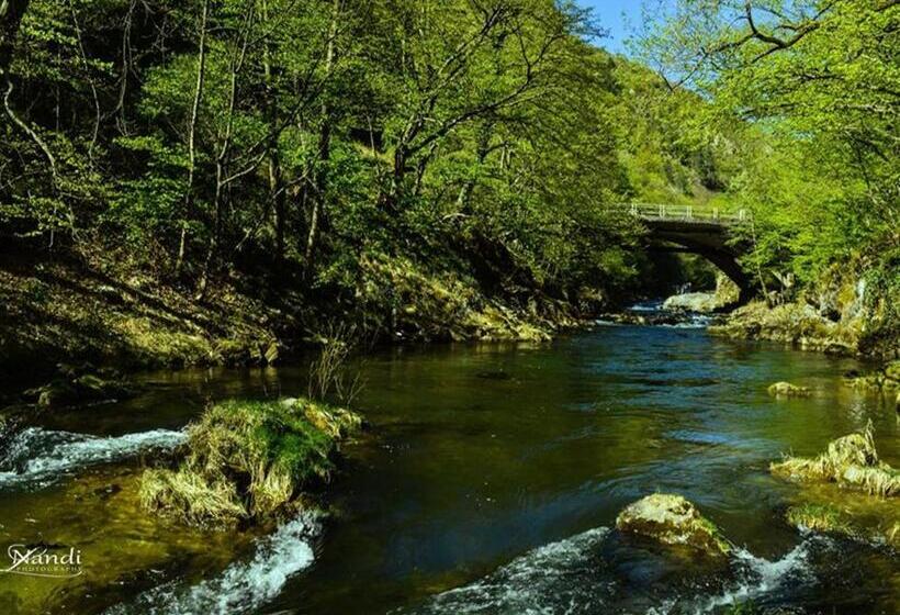 ホテル Holiday Maria