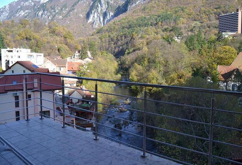 ホテル Holiday Maria