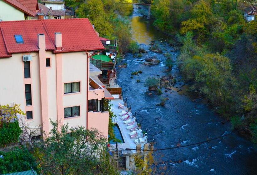 ホテル Holiday Maria