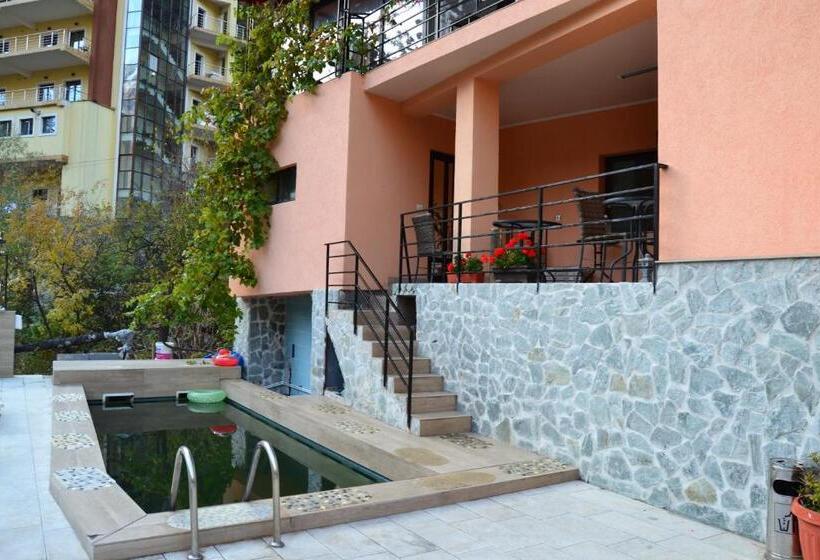 ホテル Holiday Maria