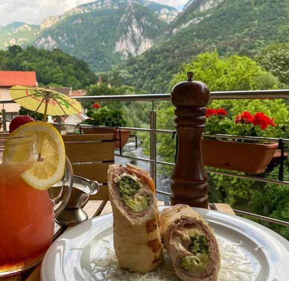 ホテル Holiday Maria