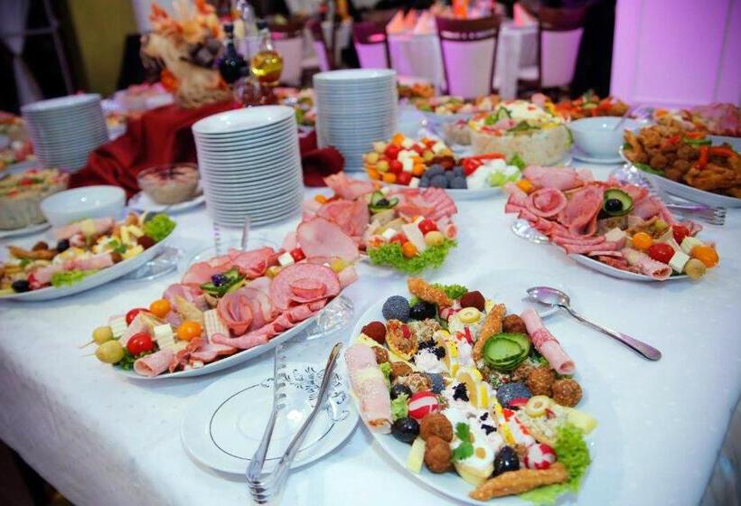 ホテル Holiday Maria