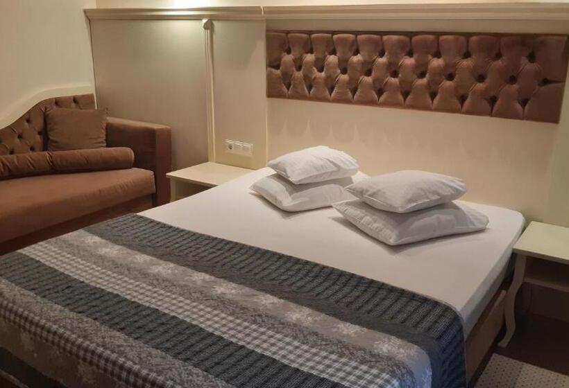 ホテル Holiday Maria