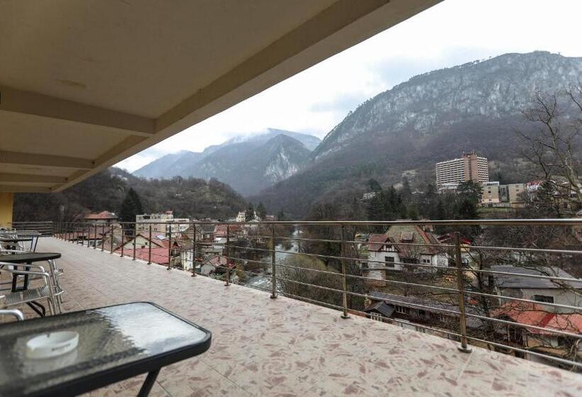 ホテル Holiday Maria