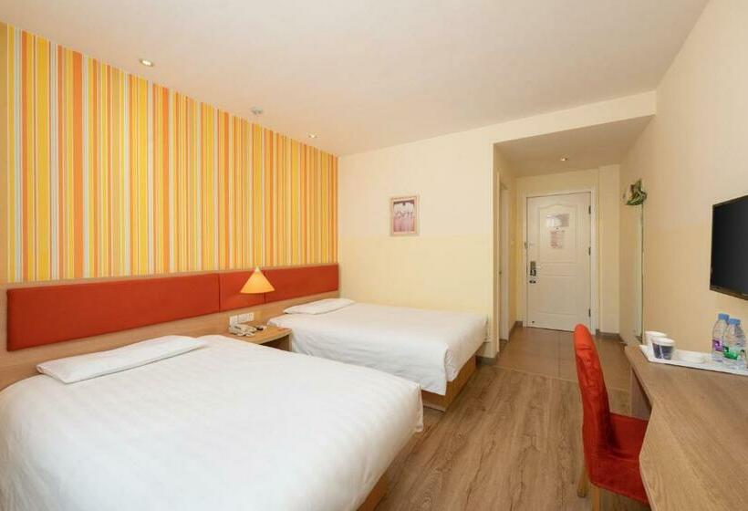 Отель Home Inn Dalian North Railway Station